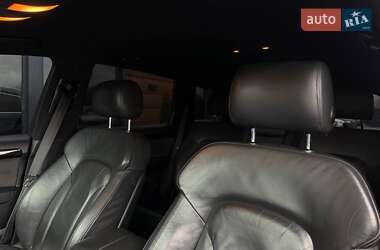 Позашляховик / Кросовер Audi Q7 2010 в 