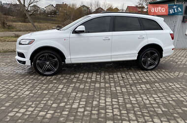 Внедорожник / Кроссовер Audi Q7 2015 в 