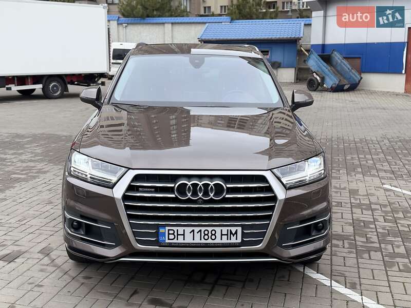 Позашляховик / Кросовер Audi Q7 2017 в Одесі