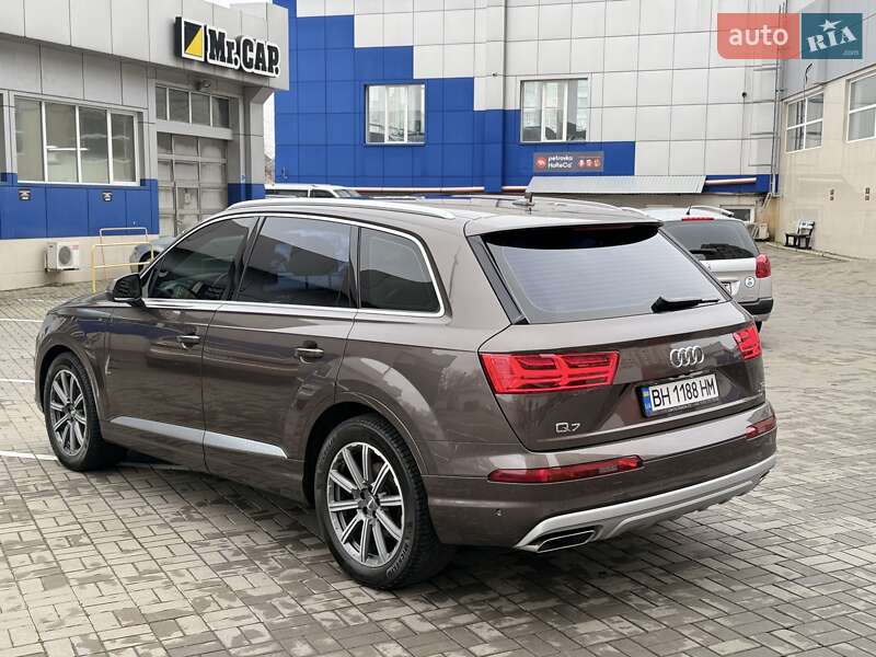 Позашляховик / Кросовер Audi Q7 2017 в Одесі