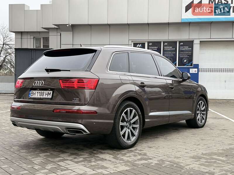 Позашляховик / Кросовер Audi Q7 2017 в Одесі