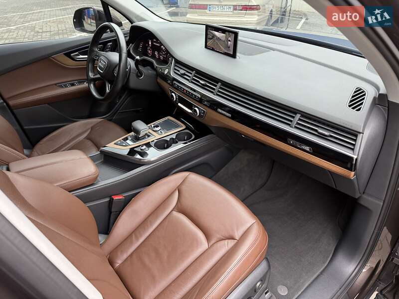 Позашляховик / Кросовер Audi Q7 2017 в Одесі