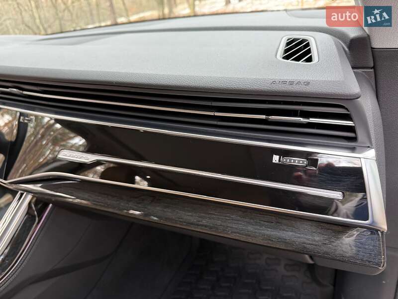 Внедорожник / Кроссовер Audi Q7 2021 в Киеве