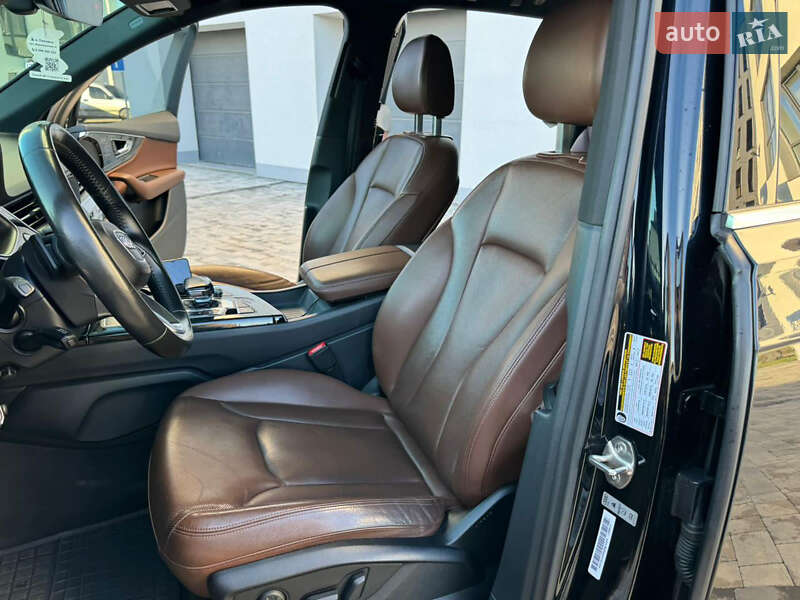 Позашляховик / Кросовер Audi Q7 2016 в Львові