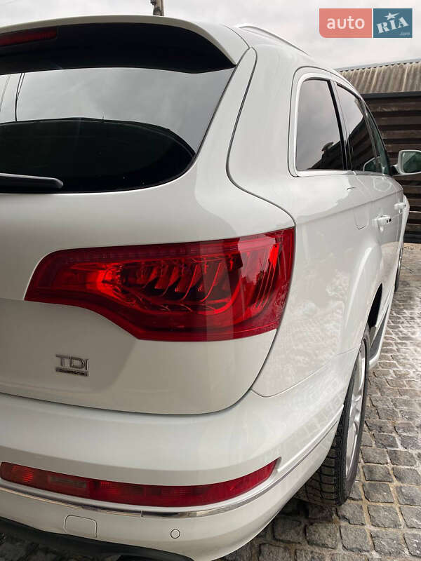 Позашляховик / Кросовер Audi Q7 2013 в Тернополі