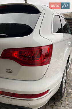 Внедорожник / Кроссовер Audi Q7 2013 в 