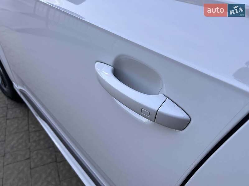 Позашляховик / Кросовер Audi Q7 2020 в Львові