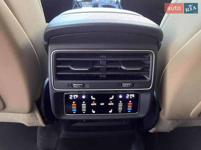 Позашляховик / Кросовер Audi Q7 2020 в Львові