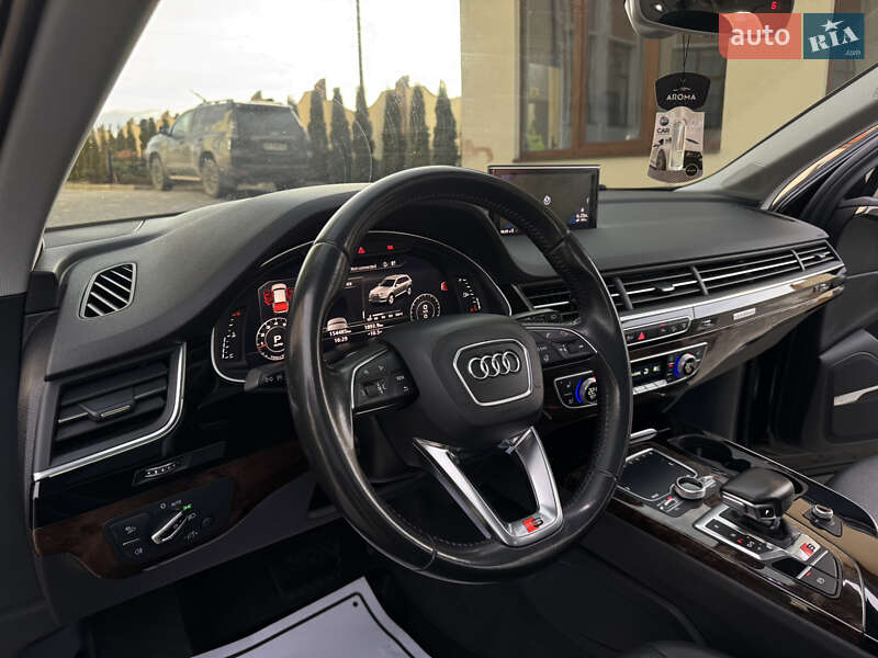 Внедорожник / Кроссовер Audi Q7 2016 в Львове