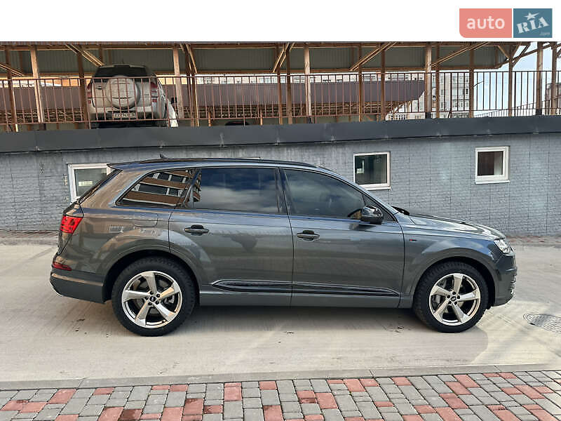 Внедорожник / Кроссовер Audi Q7 2018 в Киеве фото 8 Внедорожник / Кроссовер Audi Q7 2018 в Киеве