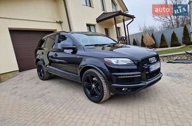 Позашляховик / Кросовер Audi Q7 2013 в 