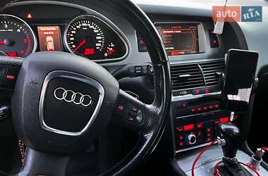 Внедорожник / Кроссовер Audi Q7 2008 в 