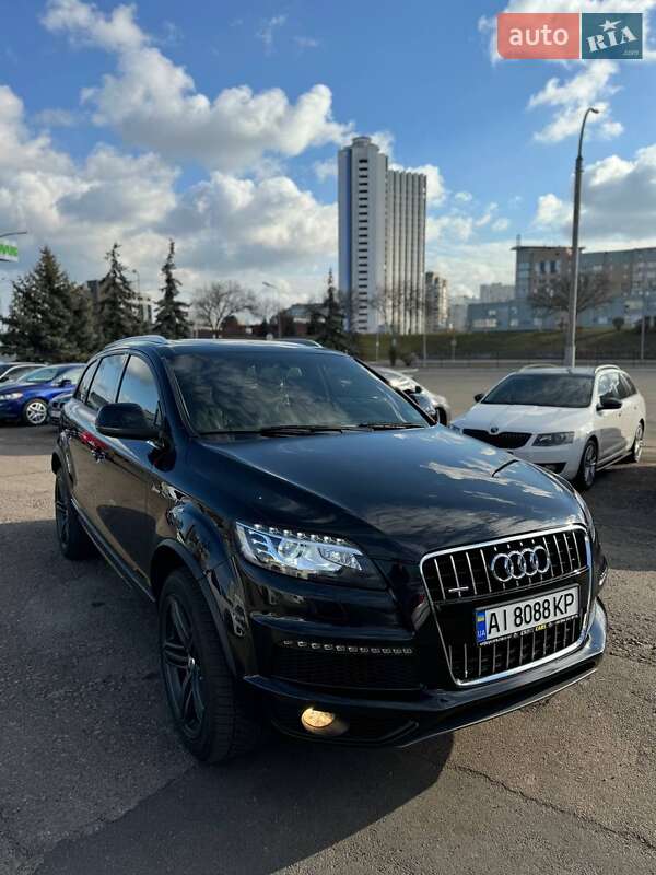 Внедорожник / Кроссовер Audi Q7 2014 в Киеве