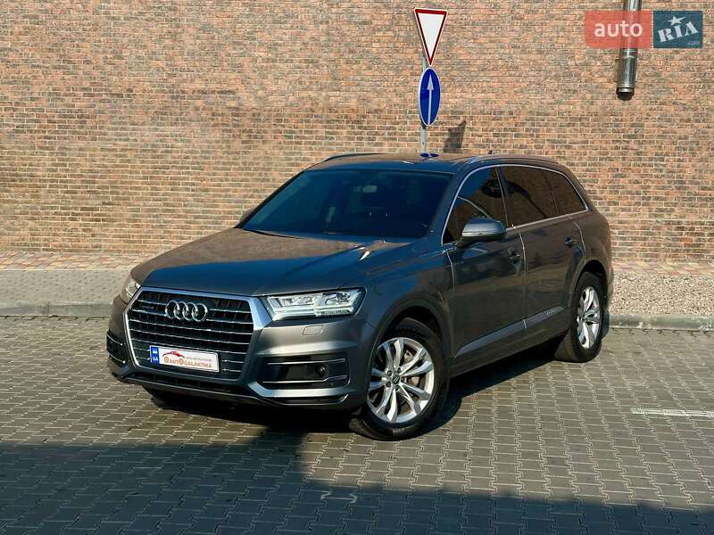 Позашляховик / Кросовер Audi Q7 2015 в Одесі