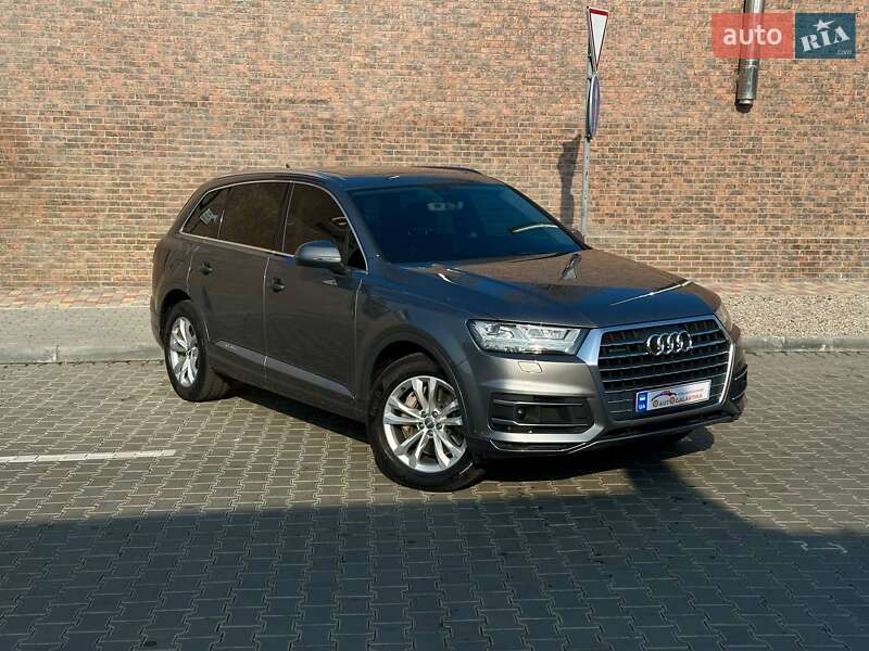 Позашляховик / Кросовер Audi Q7 2015 в Одесі