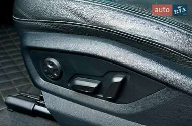 Позашляховик / Кросовер Audi Q7 2015 в 