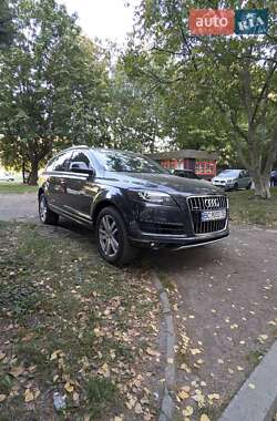 Внедорожник / Кроссовер Audi Q7 2014 в 