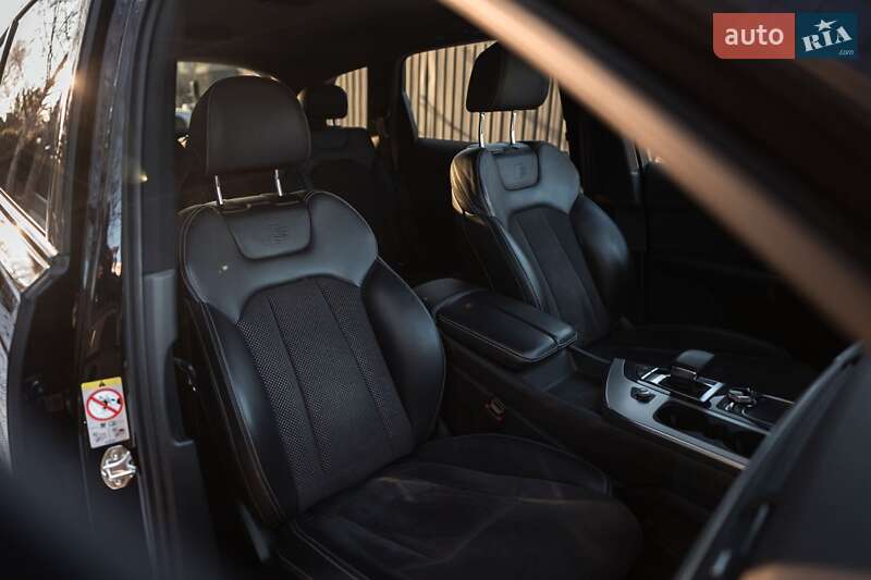 Позашляховик / Кросовер Audi Q7 2018 в Полтаві