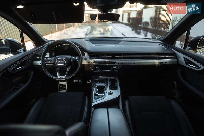 Позашляховик / Кросовер Audi Q7 2018 в Полтаві