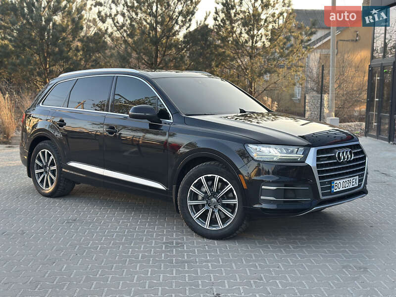 Внедорожник / Кроссовер Audi Q7 2016 в Ровно