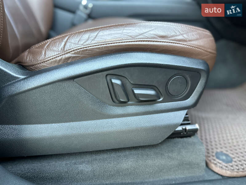 Внедорожник / Кроссовер Audi Q7 2016 в Ровно
