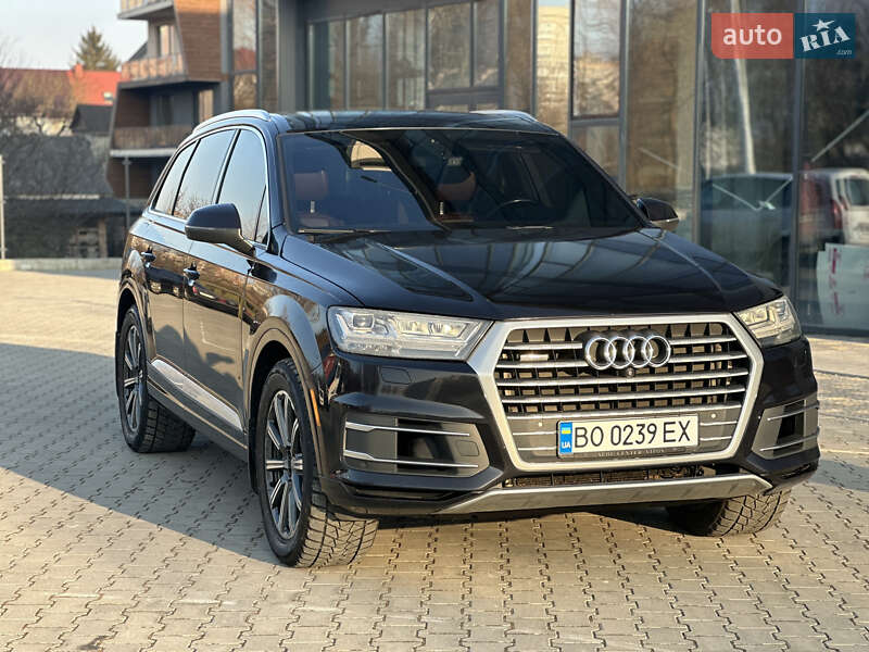 Внедорожник / Кроссовер Audi Q7 2016 в Ровно