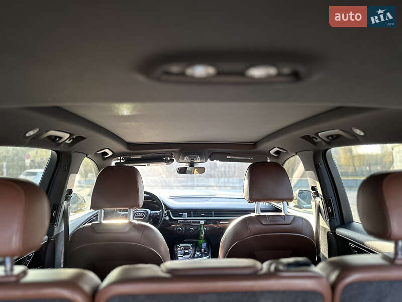 Внедорожник / Кроссовер Audi Q7 2016 в Ровно
