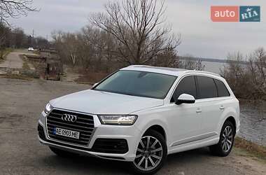 Позашляховик / Кросовер Audi Q7 2017 в Дніпрі