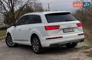 Позашляховик / Кросовер Audi Q7 2017 в Дніпрі