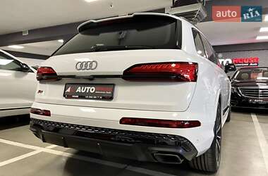Внедорожник / Кроссовер Audi Q7 2024 в 