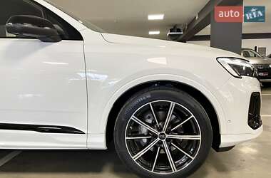 Внедорожник / Кроссовер Audi Q7 2024 в 
