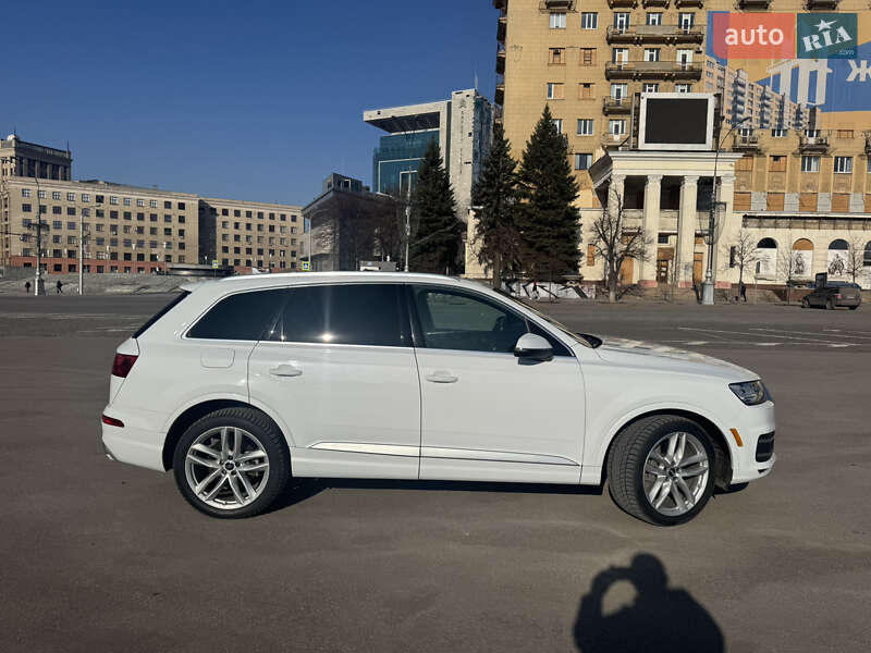 Позашляховик / Кросовер Audi Q7 2018 в Харкові