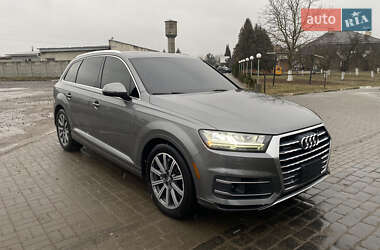 Внедорожник / Кроссовер Audi Q7 2016 в 