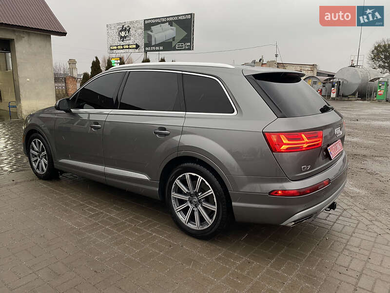 Внедорожник / Кроссовер Audi Q7 2016 в Буске