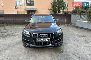 Позашляховик / Кросовер Audi Q7 2013 в 