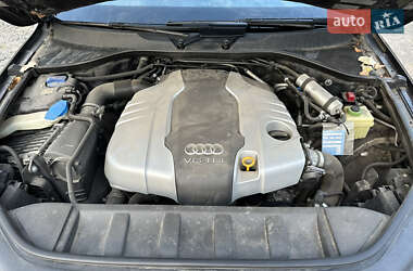 Позашляховик / Кросовер Audi Q7 2013 в 