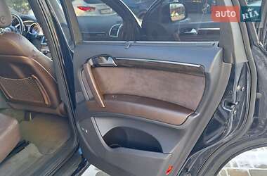 Внедорожник / Кроссовер Audi Q7 2011 в 