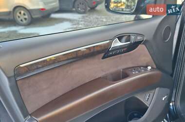 Внедорожник / Кроссовер Audi Q7 2011 в 