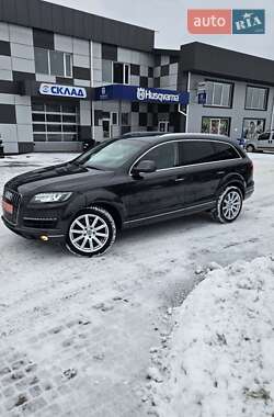 Внедорожник / Кроссовер Audi Q7 2012 в 