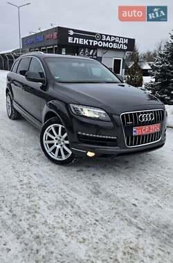 Внедорожник / Кроссовер Audi Q7 2012 в 