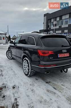 Внедорожник / Кроссовер Audi Q7 2012 в 