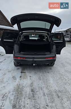 Внедорожник / Кроссовер Audi Q7 2012 в 