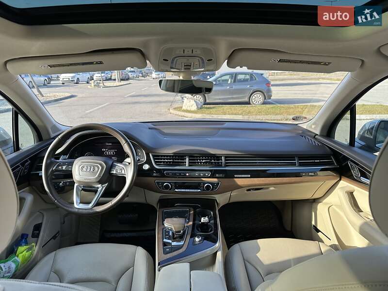 Внедорожник / Кроссовер Audi Q7 2016 в Николаеве