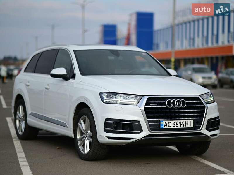 Внедорожник / Кроссовер Audi Q7 2017 в Луцке