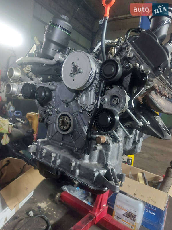 Внедорожник / Кроссовер Audi Q7 2013 в Харькове