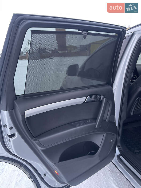 Внедорожник / Кроссовер Audi Q7 2013 в Харькове