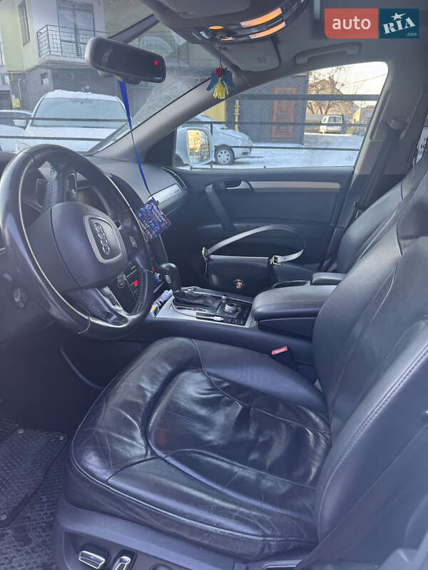 Внедорожник / Кроссовер Audi Q7 2010 в Луцке