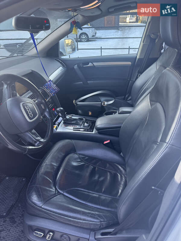Внедорожник / Кроссовер Audi Q7 2010 в Луцке
