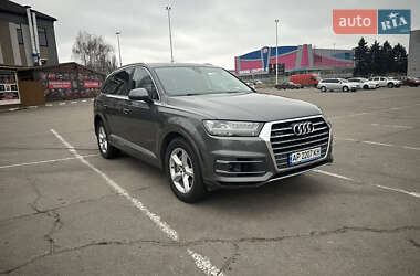 Позашляховик / Кросовер Audi Q7 2018 в 