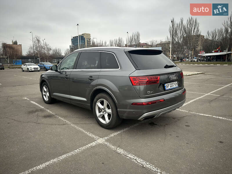 Позашляховик / Кросовер Audi Q7 2018 в Запоріжжі